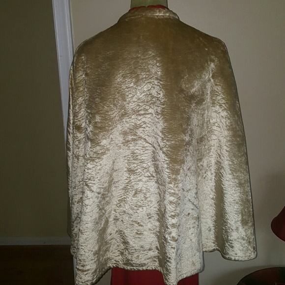 VINTAGE CAPE - Picture 5 of 6